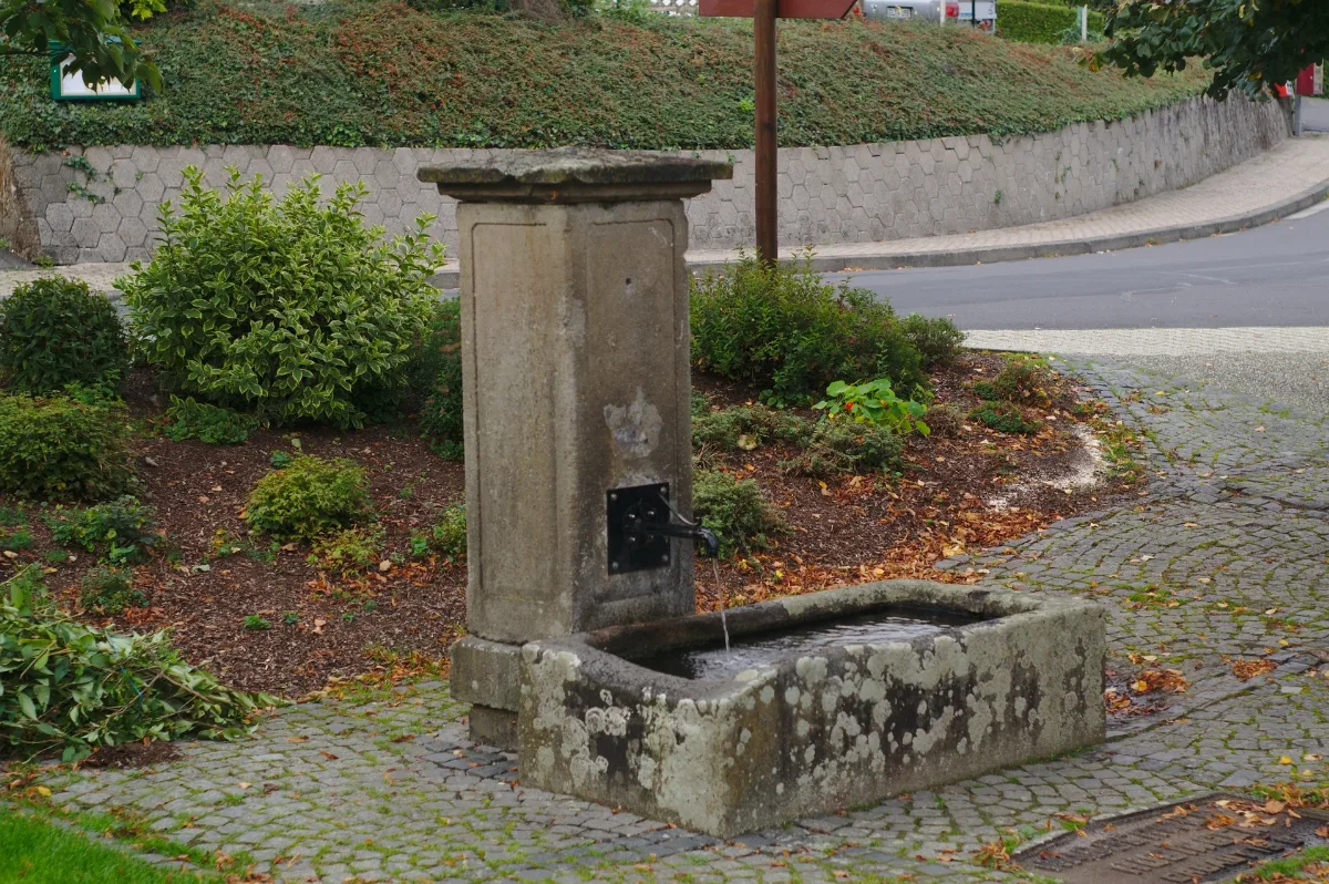 Brunnen Hübingen