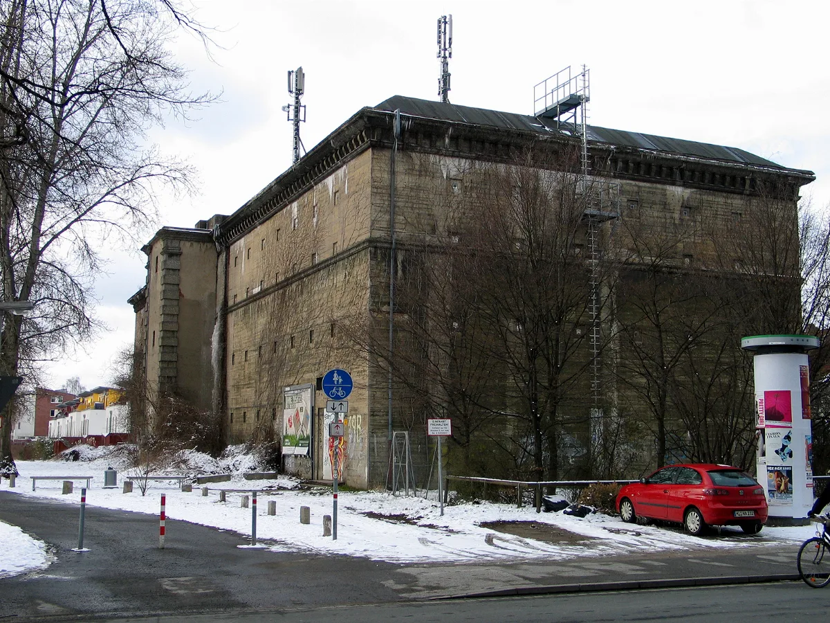 Bunker Hochbunker Luftschutzbunker Rotermundstraße 19B Hannover Vahrenwald Hans Meinecke Weg, Niebüller Weg