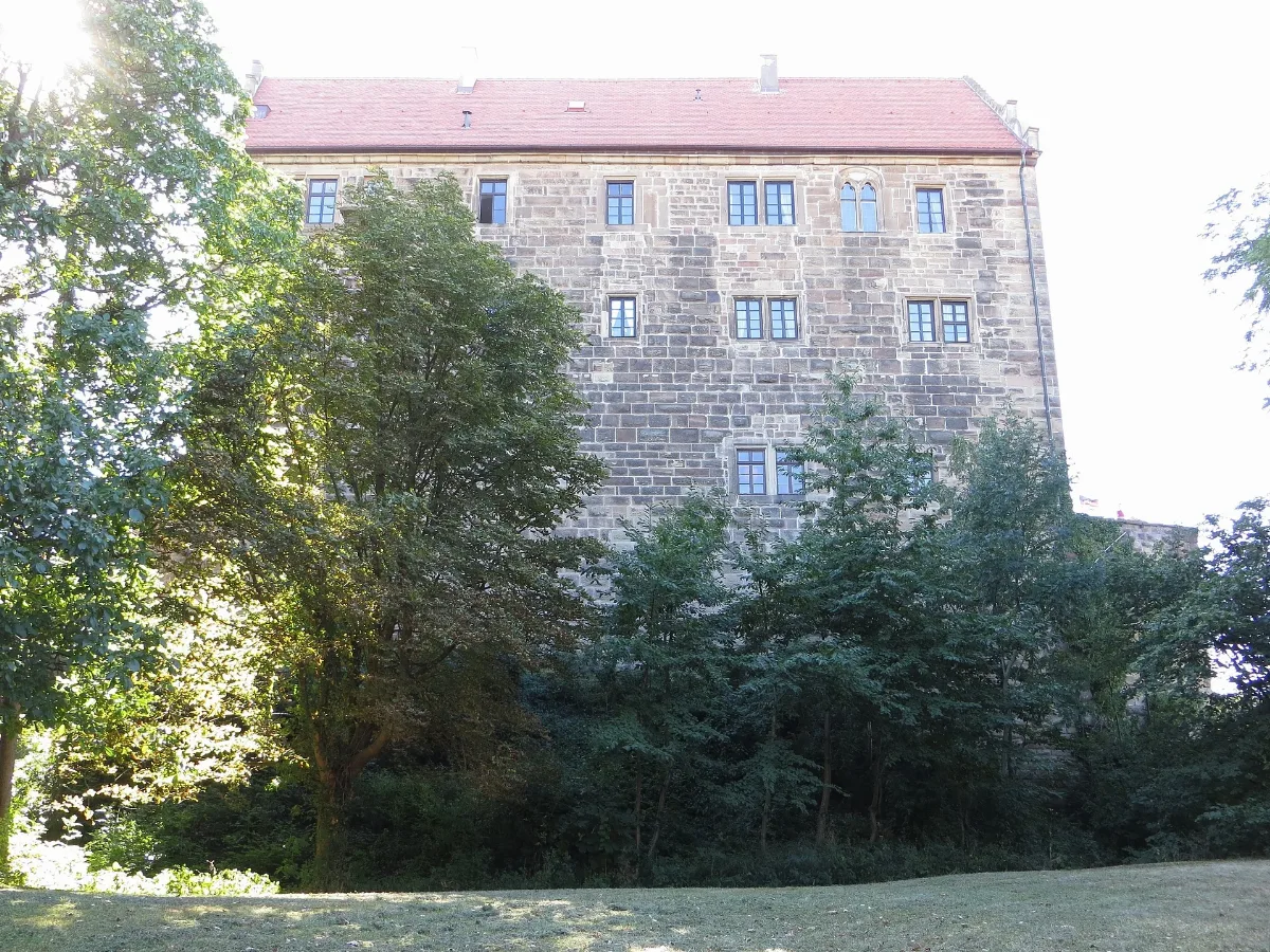 Burg Magenheim Nordfassade 20120909