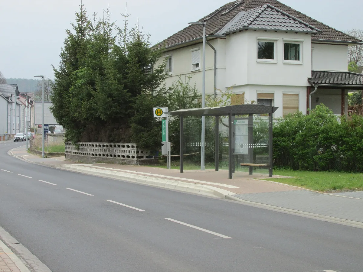 Bushaltestelle Kasseler Straße, 2, Vollmarshausen, Lohfelden, Landkreis Kassel