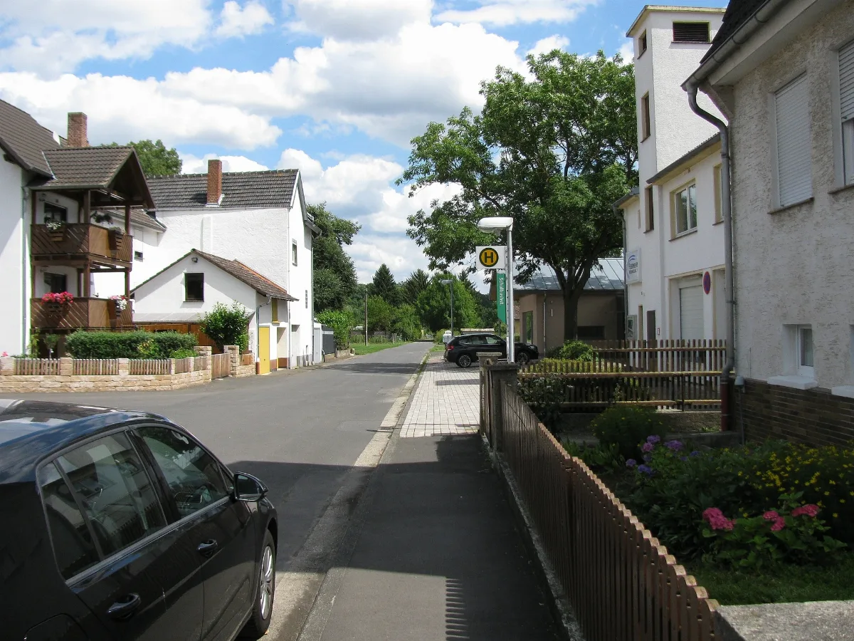 Bushaltestelle Schulbushaltestelle, 1, Niedermöllrich, Wabern, Schwalm Eder Kreis