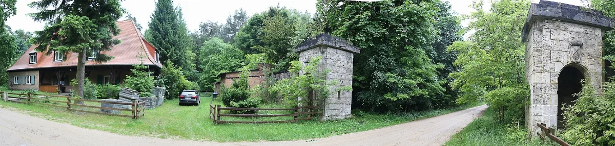 Carinhall Entrance Gate