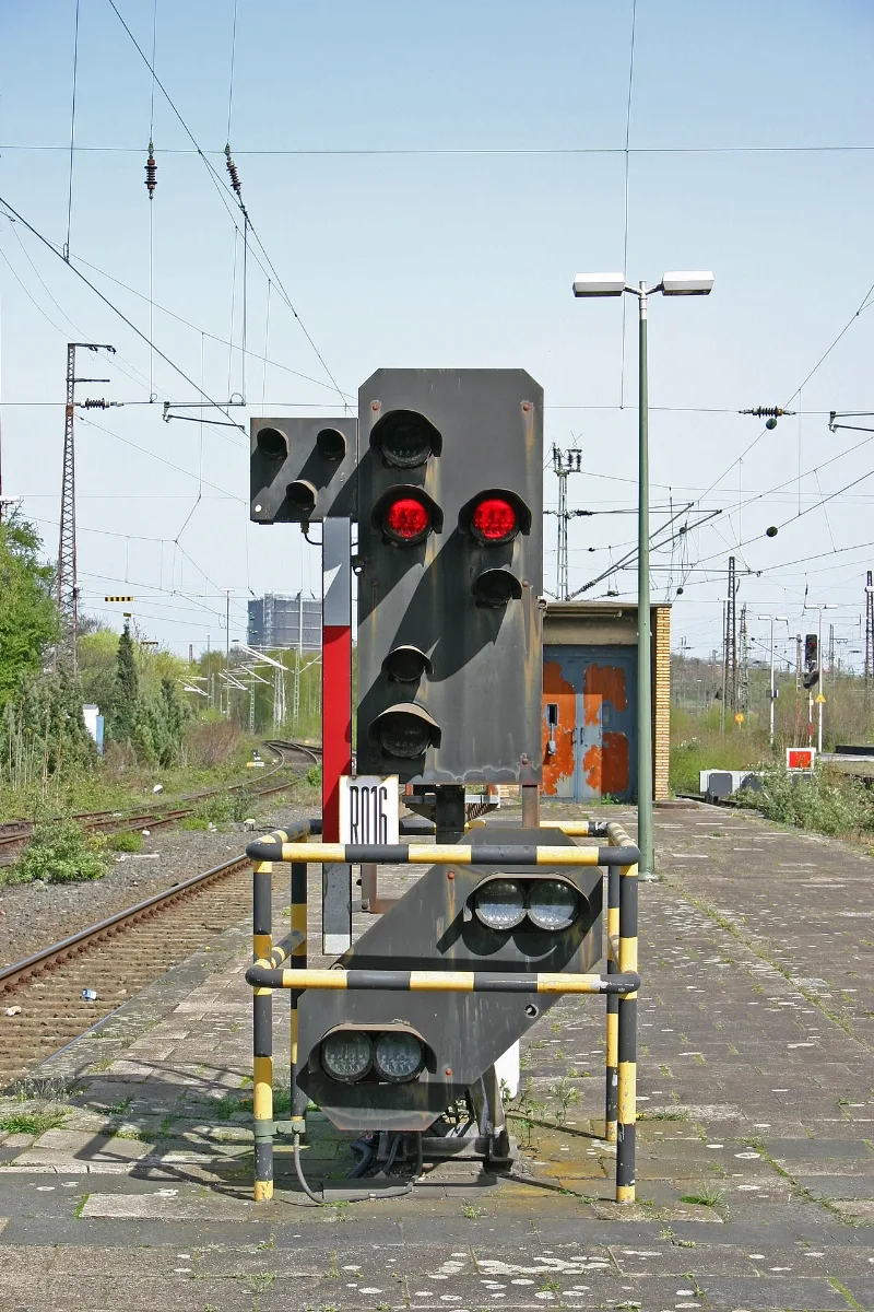 Clp 20140403 1160 Bf Oberhausen Hbf Zsig R016