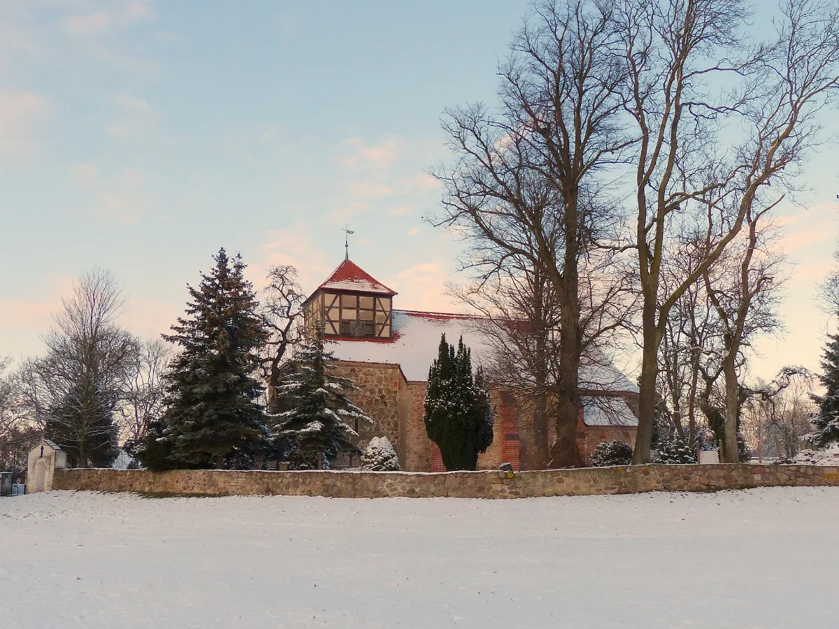 Daberkow Kirche Friedhofsmauer Süd