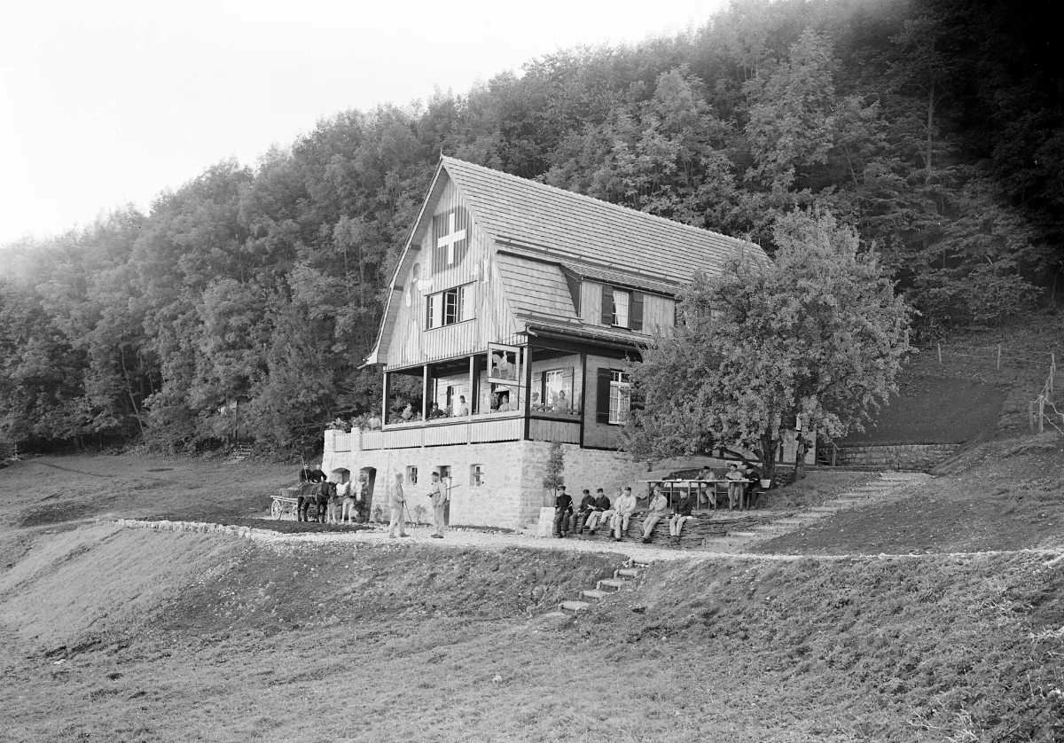 Das Neue Soldatenhaus In Ifenthal Ch Bar 3240904