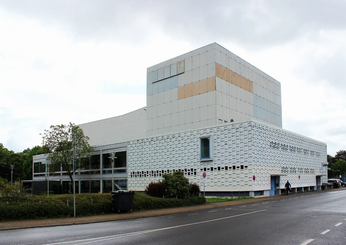 Dillingen Stadthalle 02