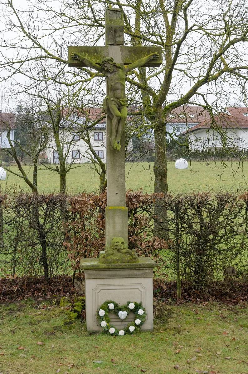 Dittelbrunn, Hambach, Friedhofkreuz, 001