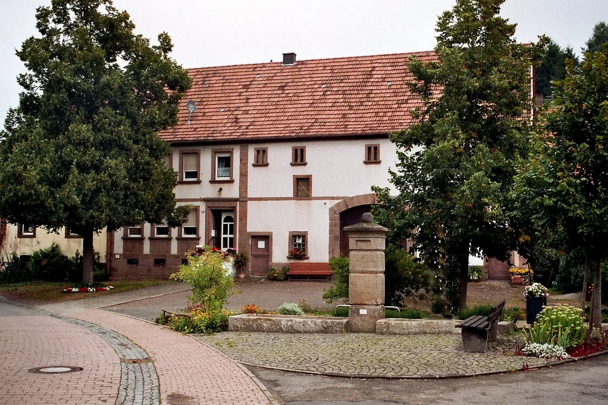 Dörrenbach (St.wendel), Brunnen Und Bauernhof