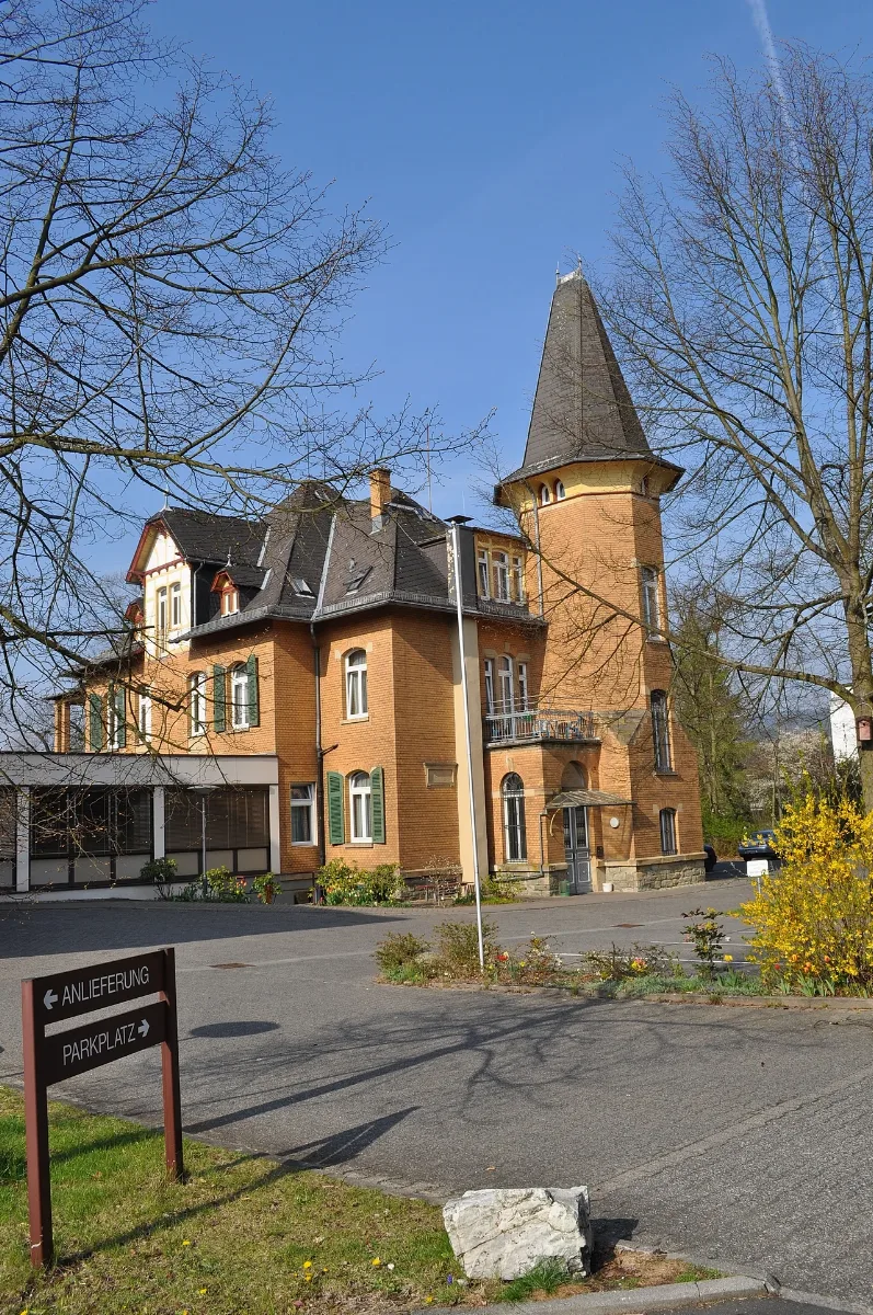 Dornholzhausen, Lindenallee 8 Von Oben