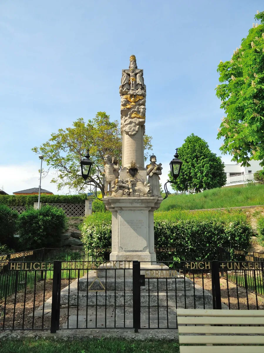 Dreifaltigkeitssäule 28439 In A 7000 Eisenstadt