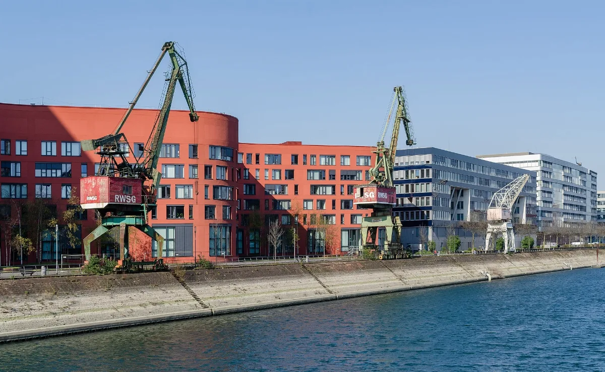 Duisburg, Innenhafen, 2020 03 Cn 02
