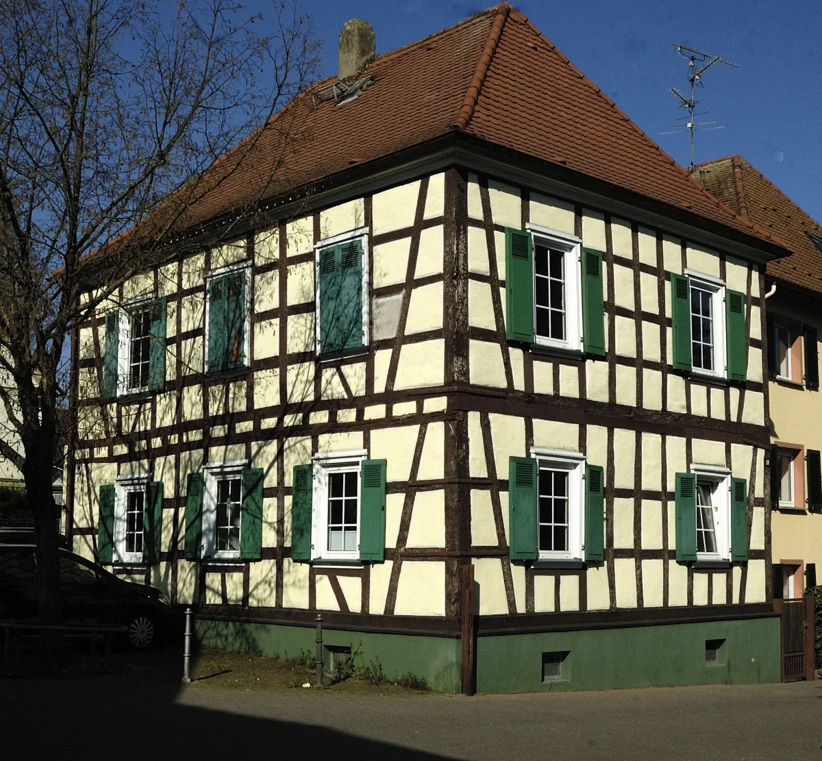 Ehemalige Schule Nieder Erlenbach