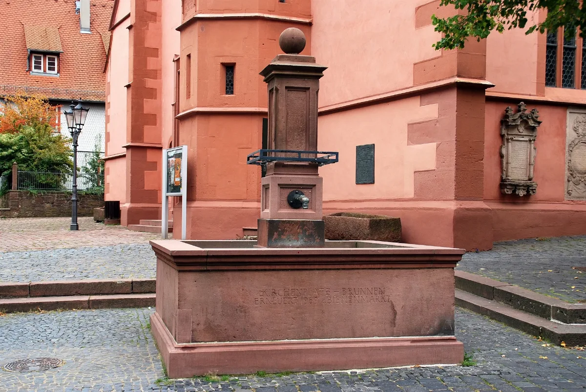 Evangelische Pfarrkirche Michelstadt Vorplatz 2