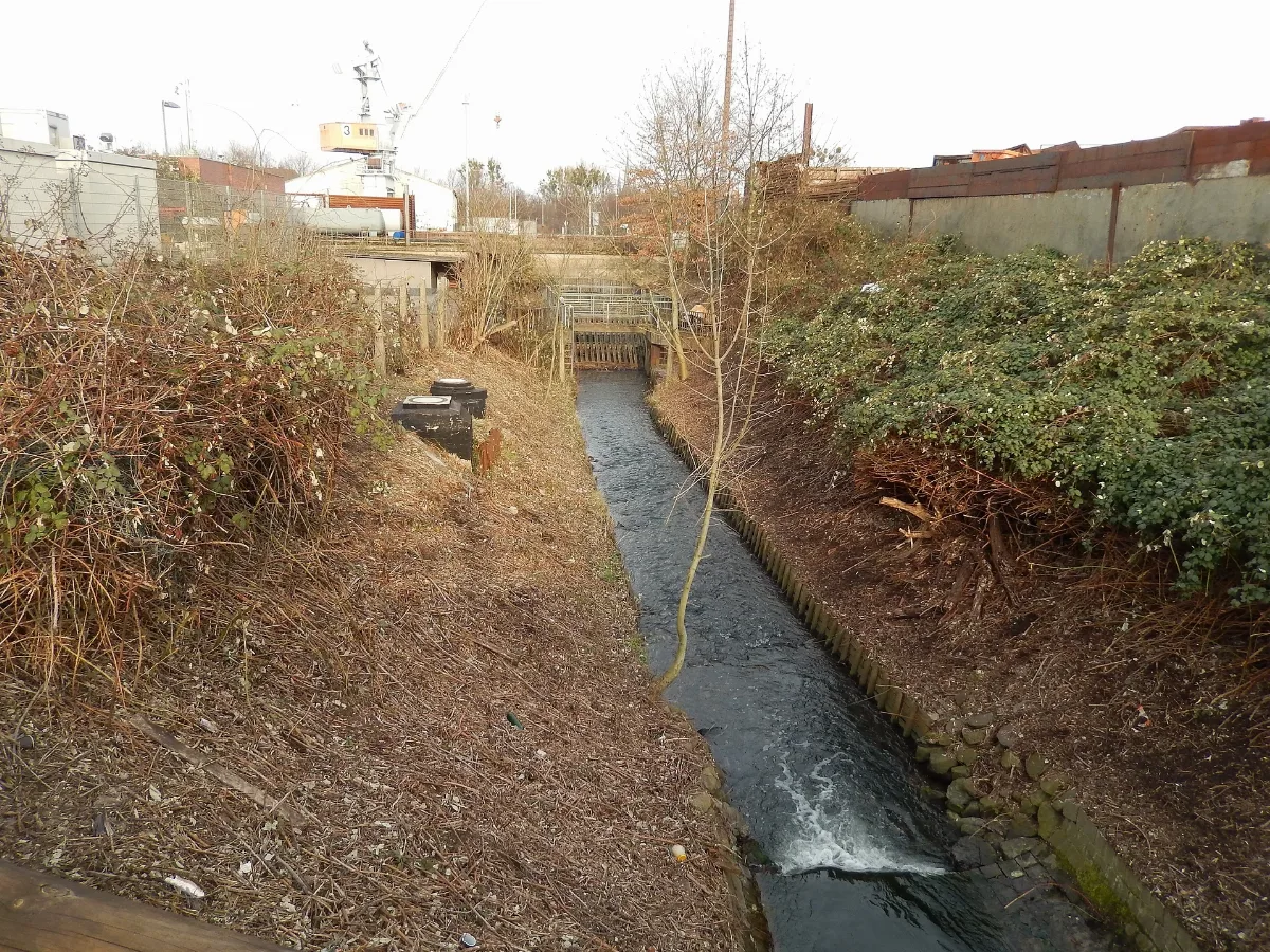 Fösse, Einlauf Zum Düker Unter Dem Lindener Hafen