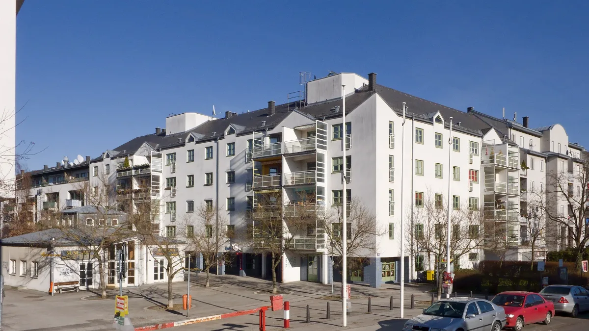 Franz Weber Hof St.22 01