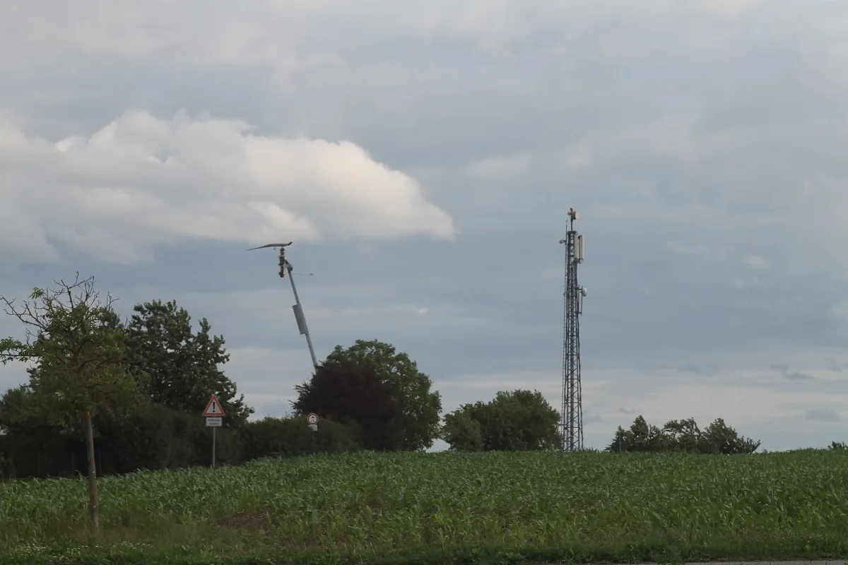 Funkturm Und Einfluegel Windkraftanlage Wurmberg