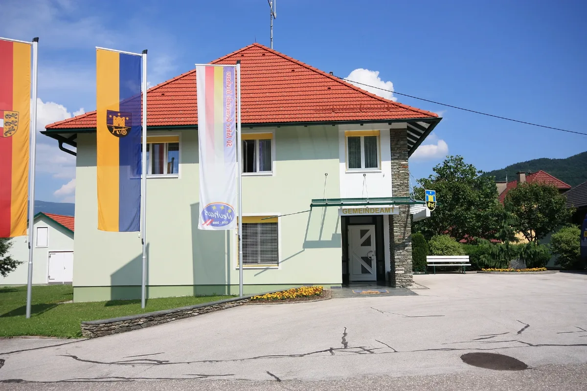 Gemeindeamt In Neuhaus Suha