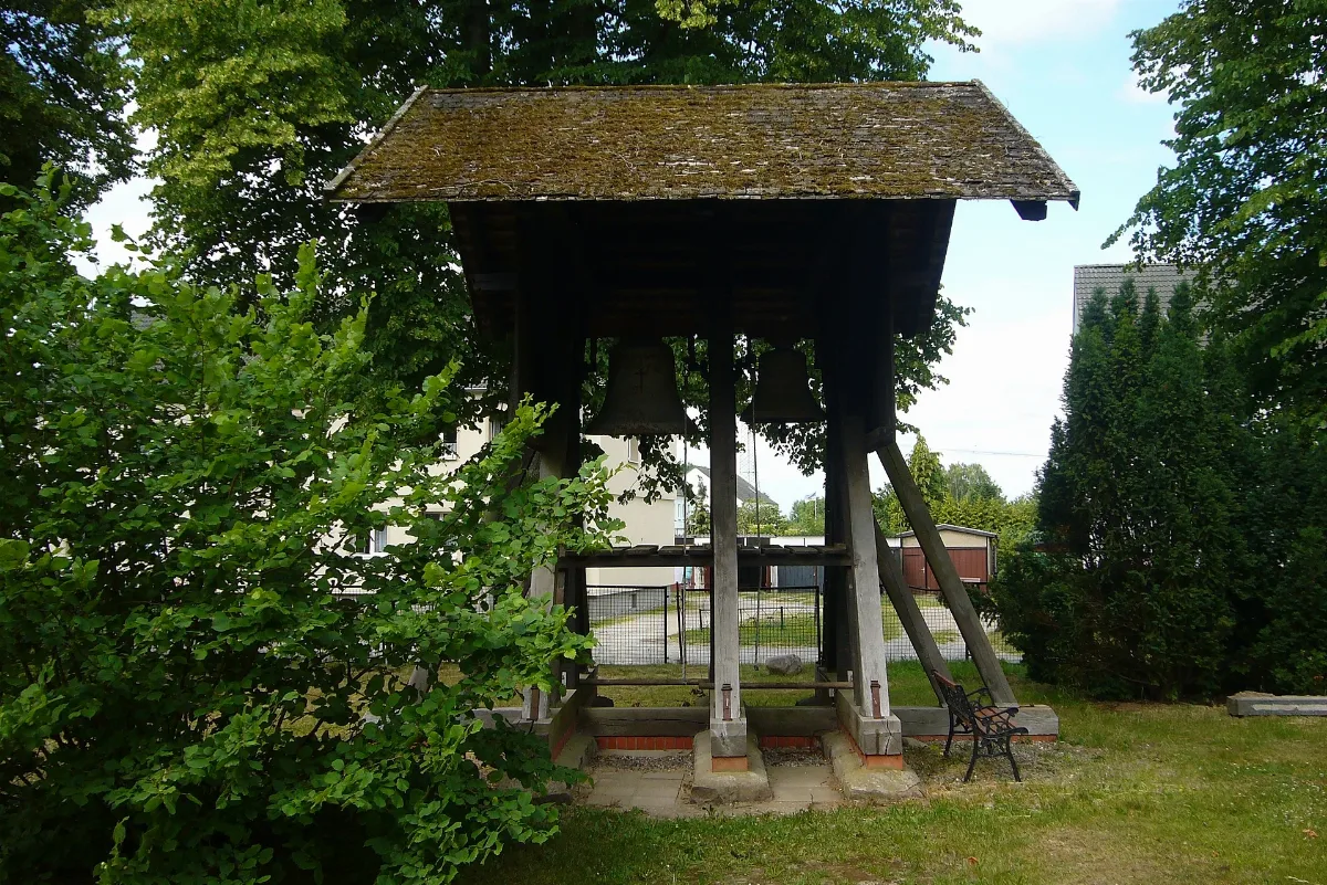 Glockenstuhl Zwoelf Apostel Kirche In Zuessow 20190628 01