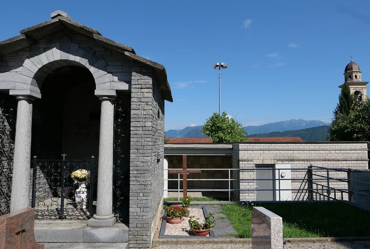 Gravearturobenedettimichelangeli Cimiterodipura Romandeckert05082025 02