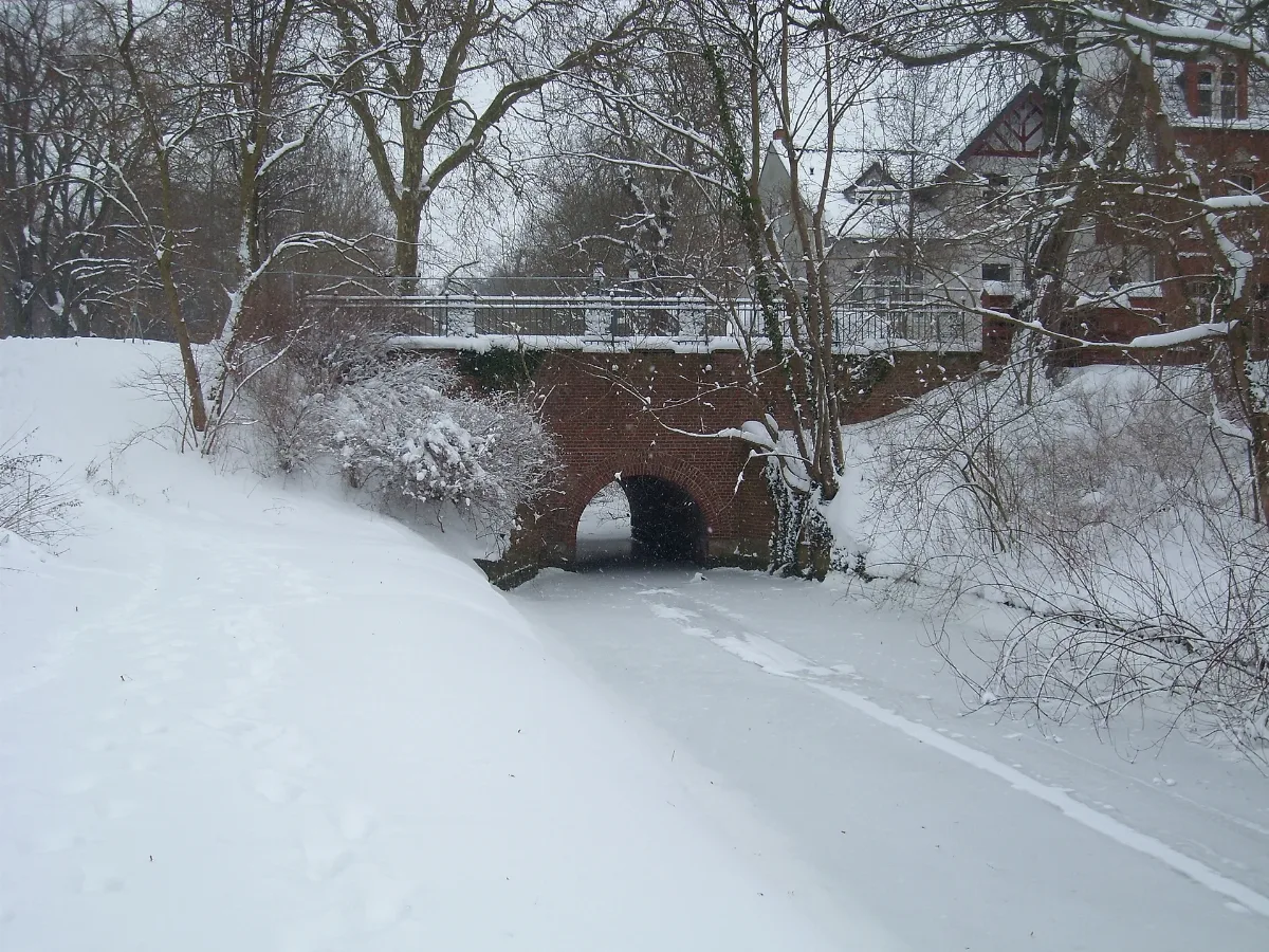 Greifswald Stadtgraben Straßenbrücke Martin Luther Straße January 2010 Sl273582