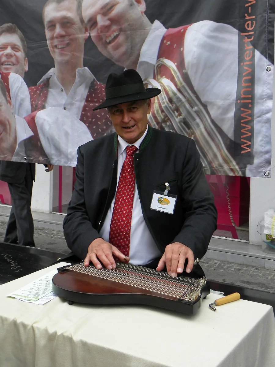 Grieskirchen Ortsbildmesse 2013 Franz Oberauer Von Den Innviertler Wadlbeißern