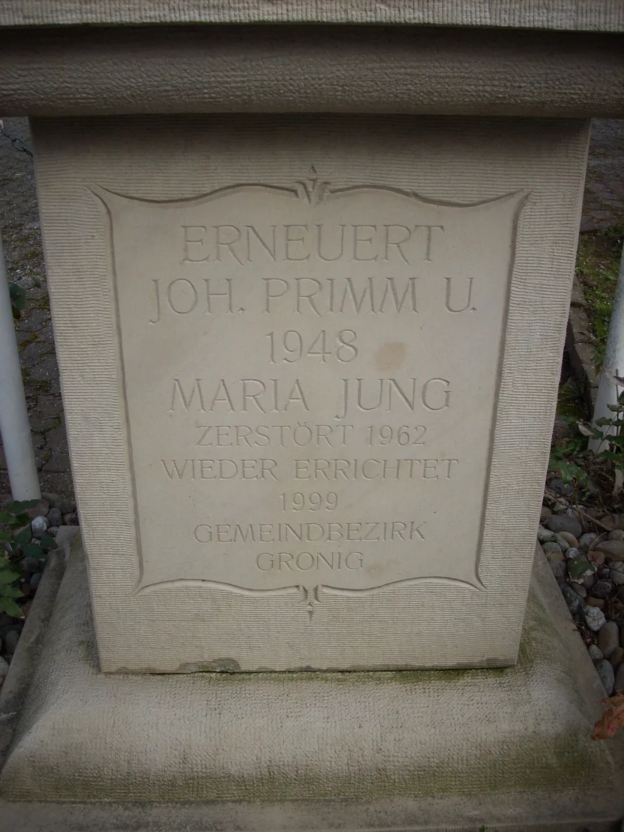 Gronig Kreuz Humweiler Strasse Mombergstrasse 2008 04 13 02