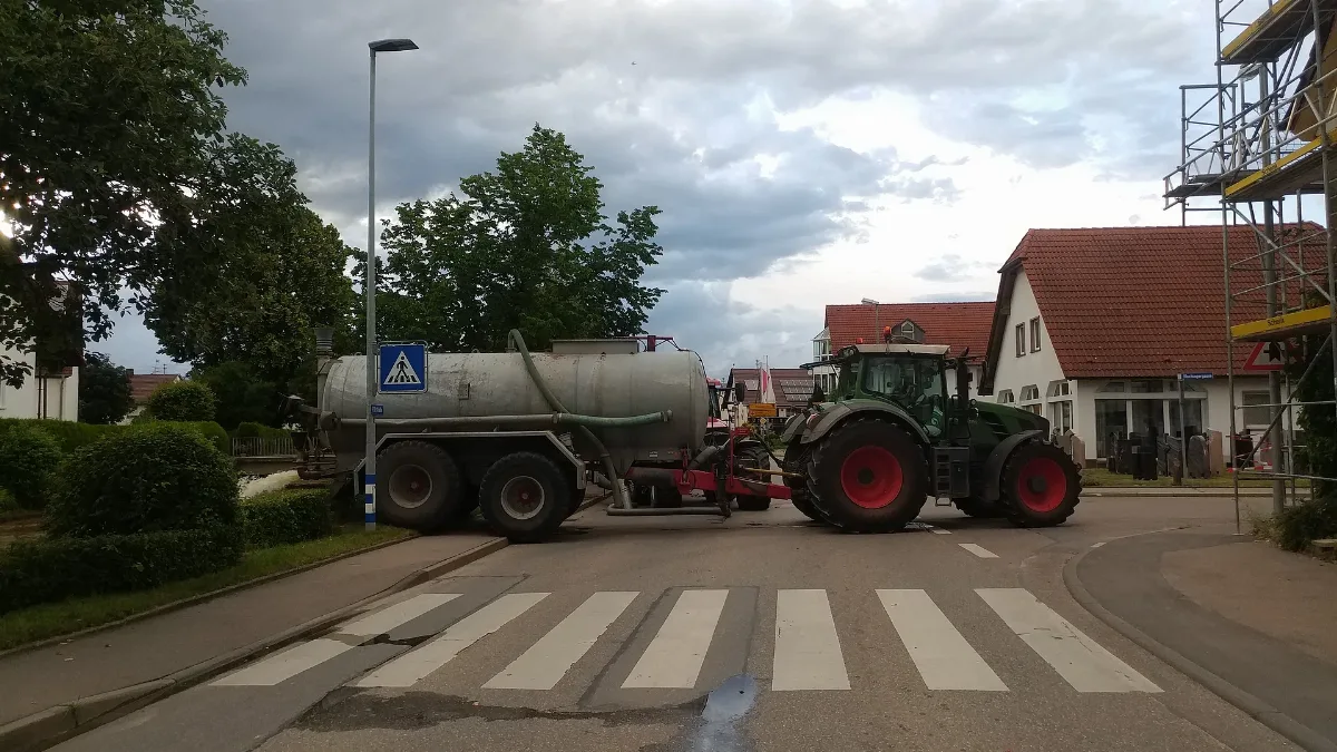 Güllefass Kanalisation Rißtissen 2021 06 26