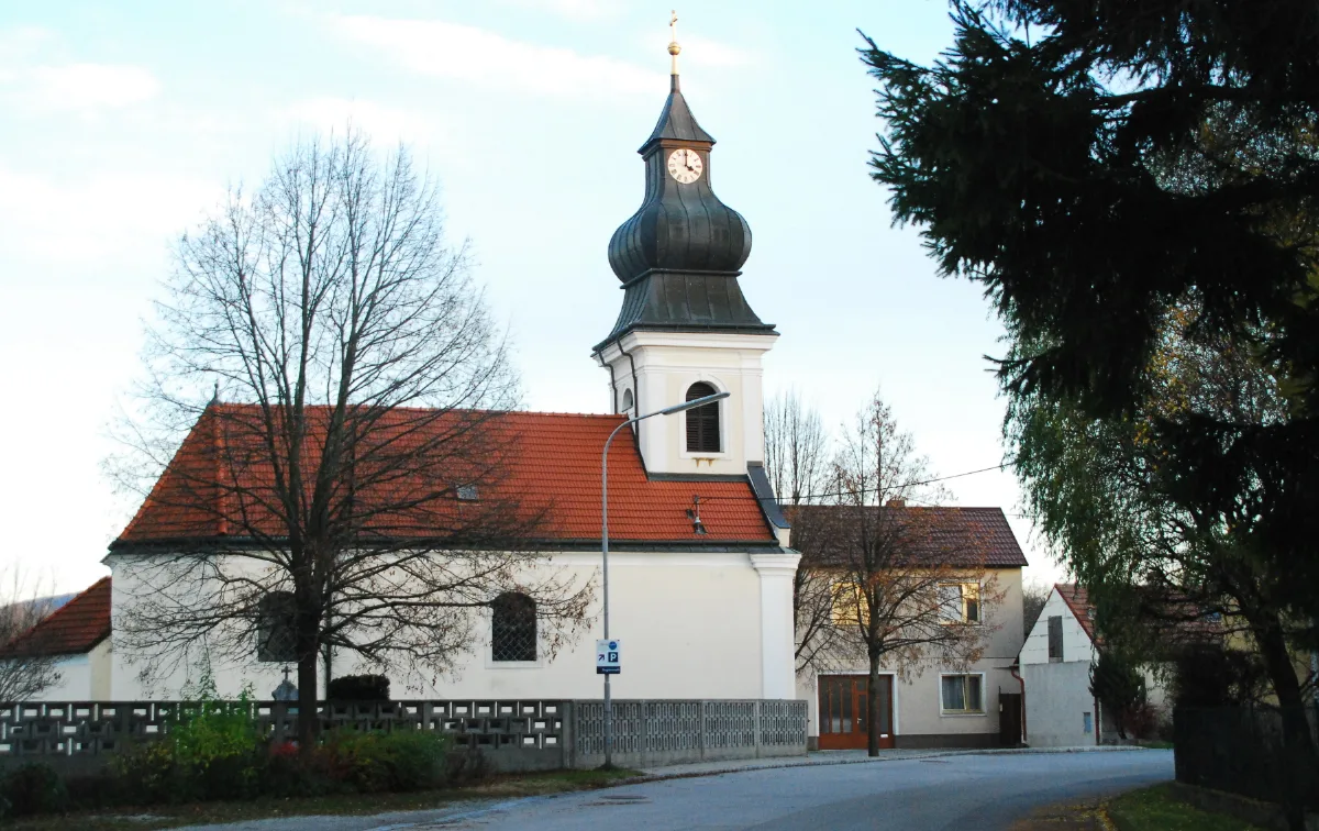 Guentherz 2010 11 13 0037 Stopfenreuth Kirche