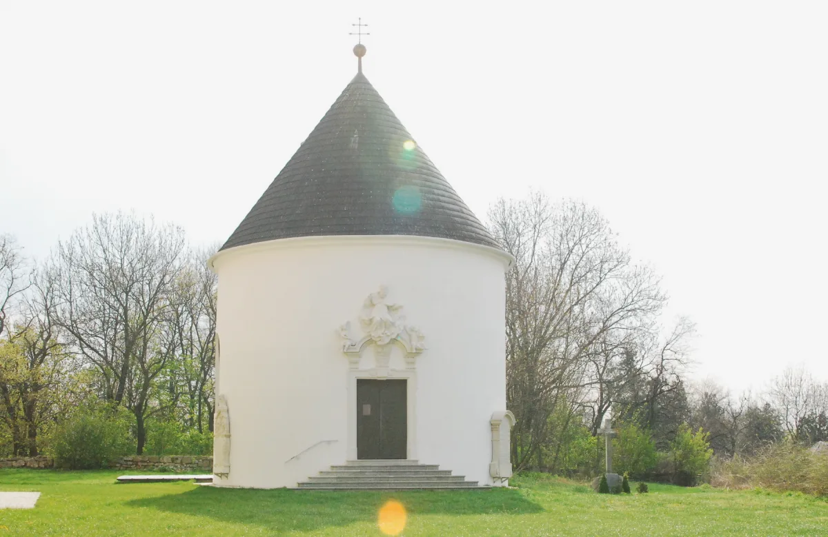 Guentherz 2011 04 16 0011 Wullersdorf Karner