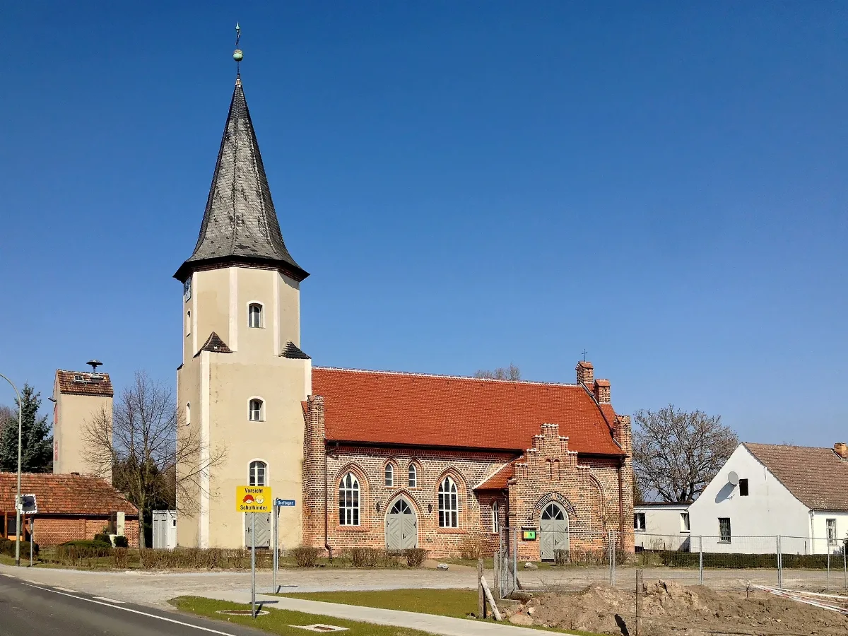 Hänchen Kirche (1) 2