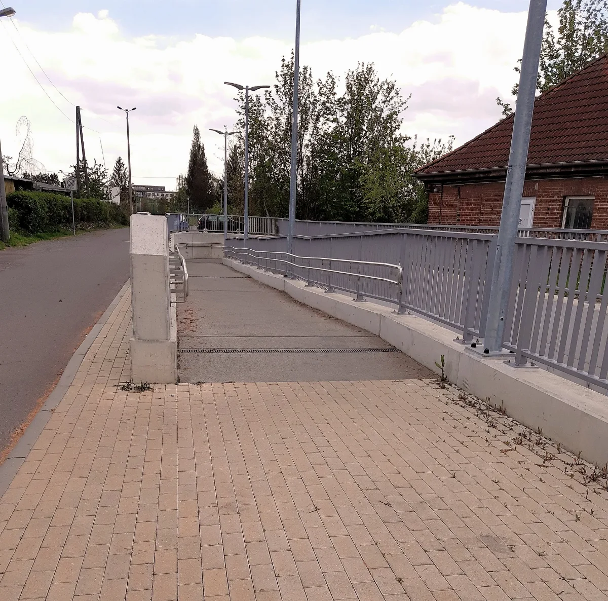 Hal Birkhahnweg Gleis Unterführung2