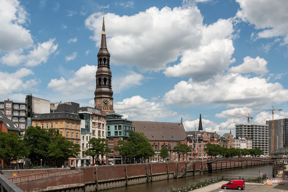 Hamburg, Speicherstadt, Zollkanal (Und Katharinenkirche) 2016 3004