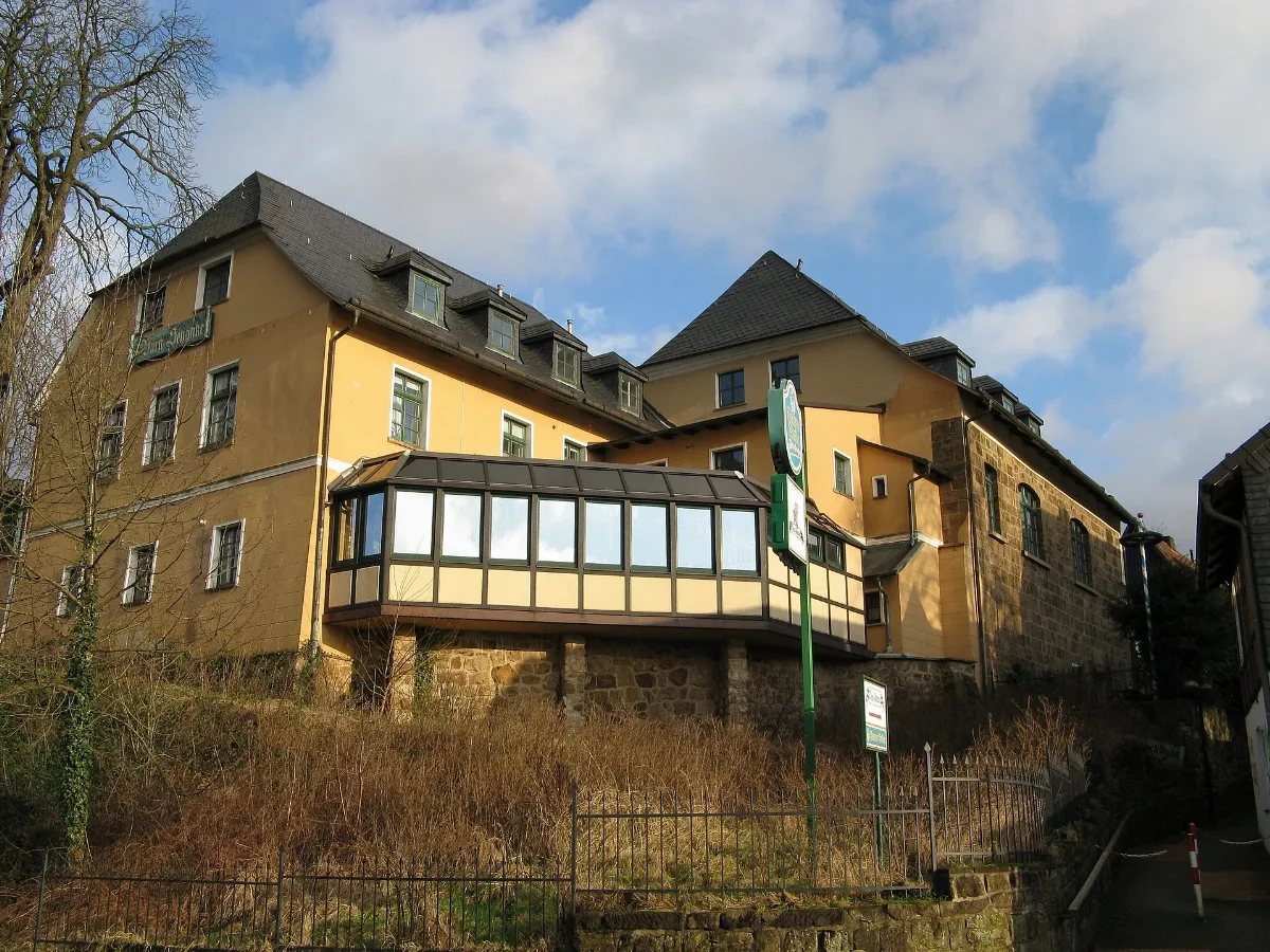 Hausberge1