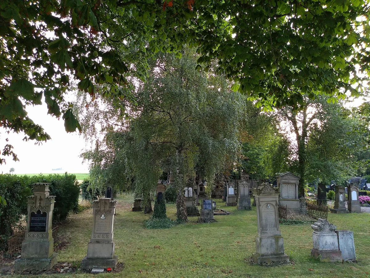 Hochborn, Alter Friedhofsteil