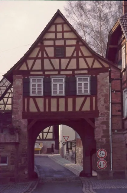 Höpfigheim Stadttor Geograph.org.uk 8224