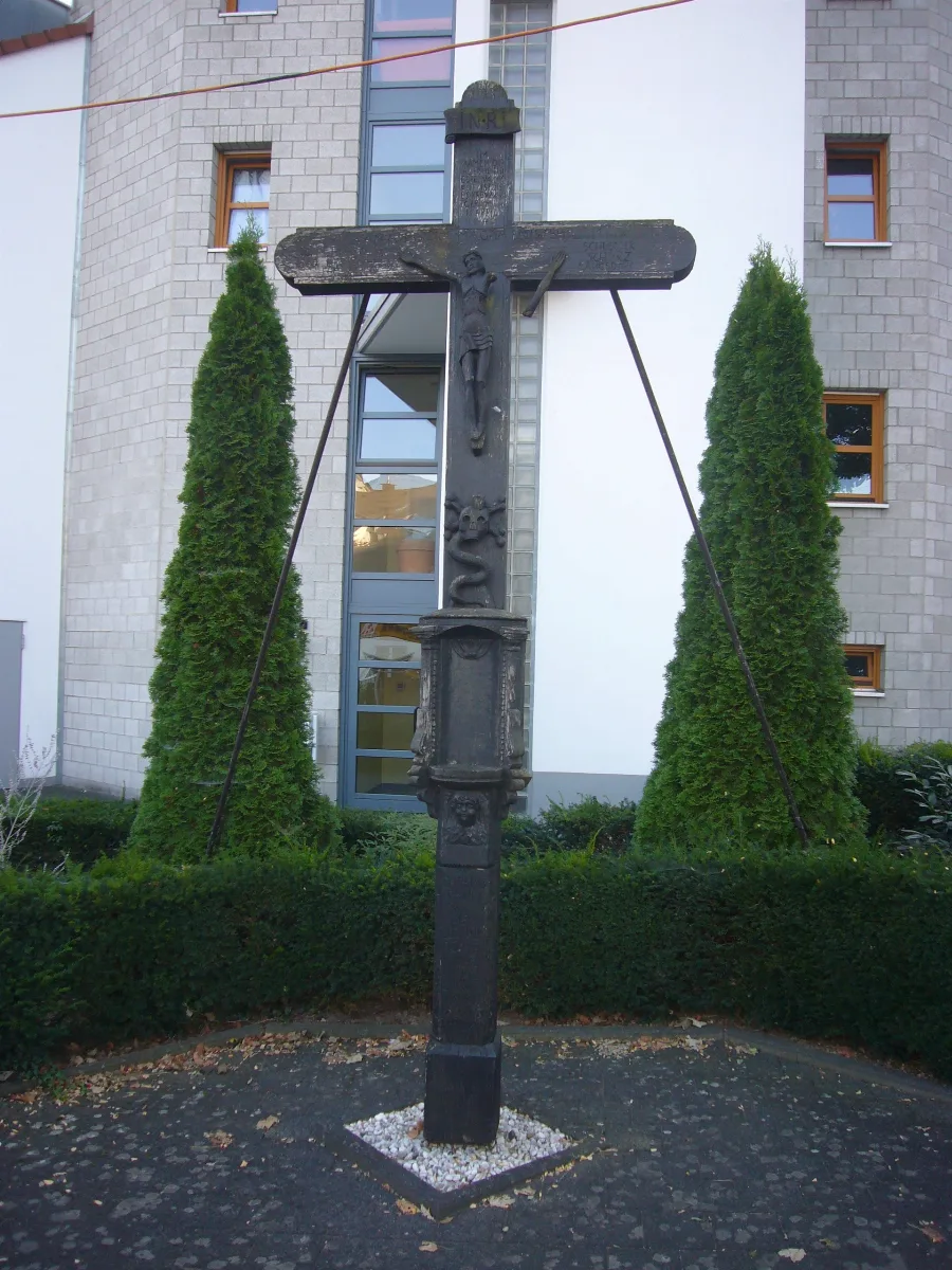Holzwegekreuz Lengsdorf