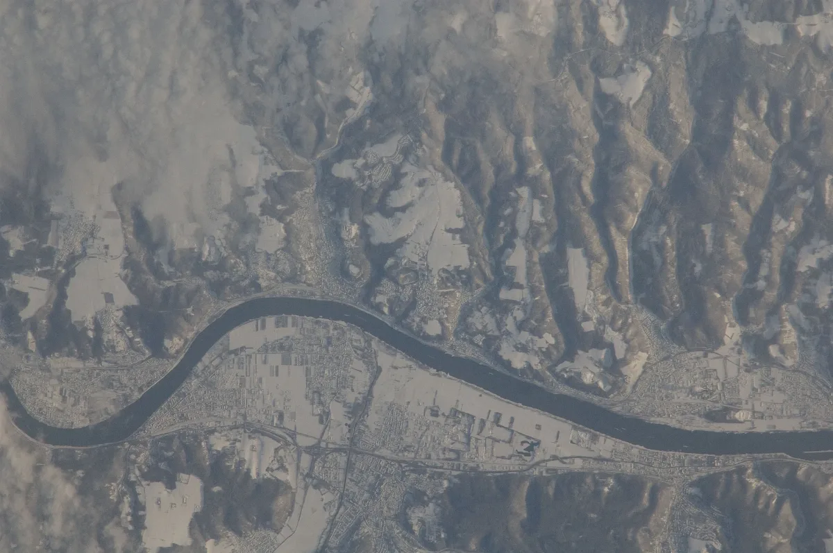 Iss022 E 48820 View Of Earth