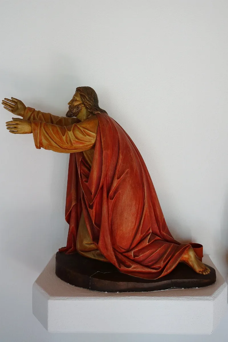 Jesus Figur Friedhofskapelle Denkingen