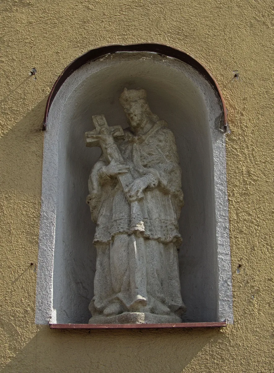 Johannes Nepomuk Statue In Der Ortskapelle Großgerharts