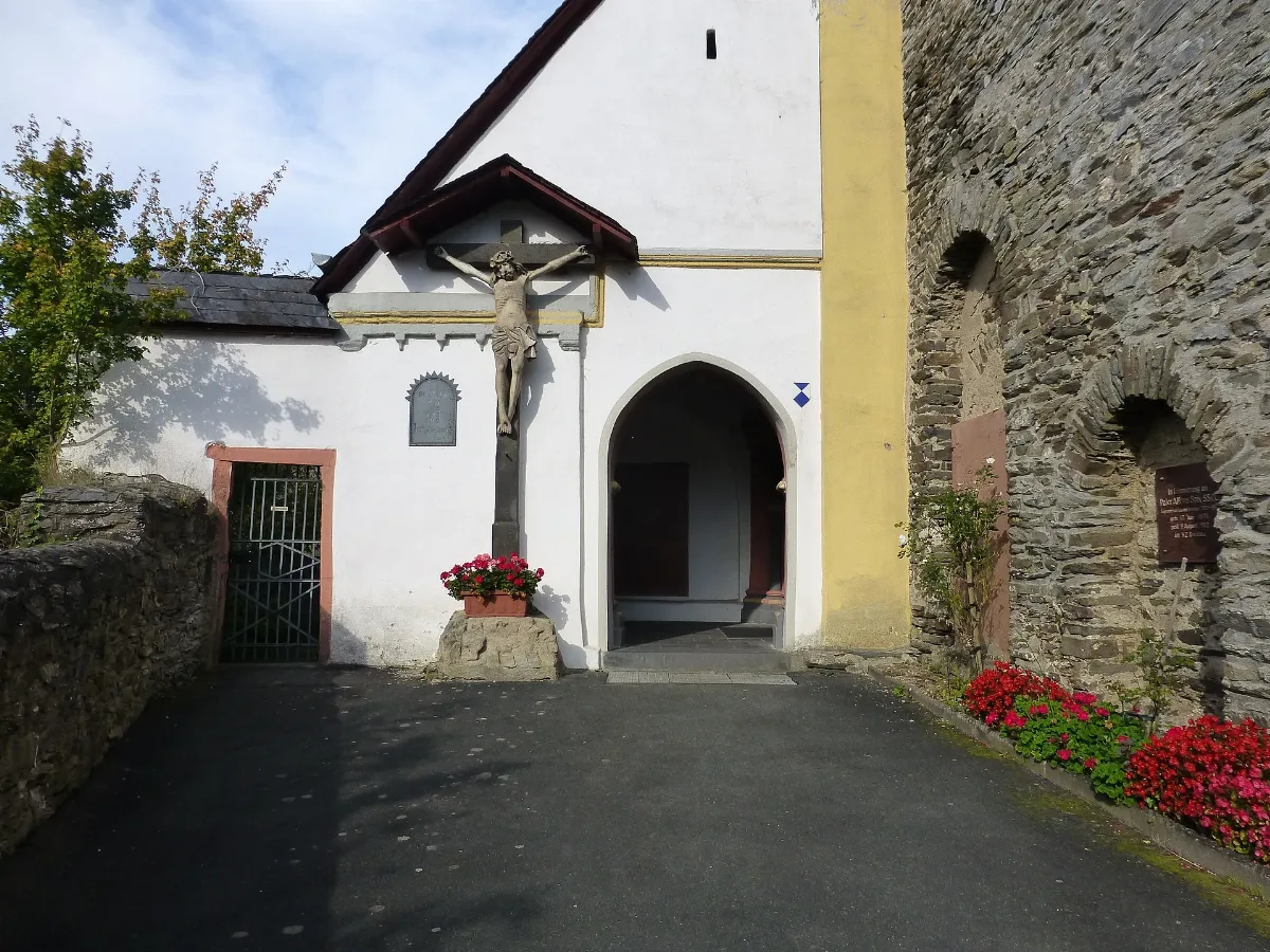 Kloster Arnstein 02 Eingang Kirche