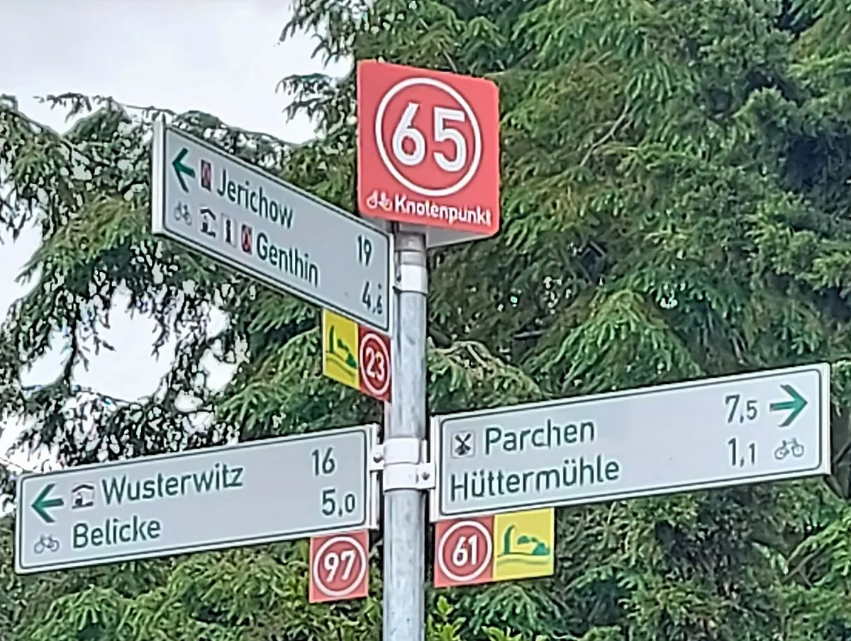 Knotenpunkt 65 (Mützel) N