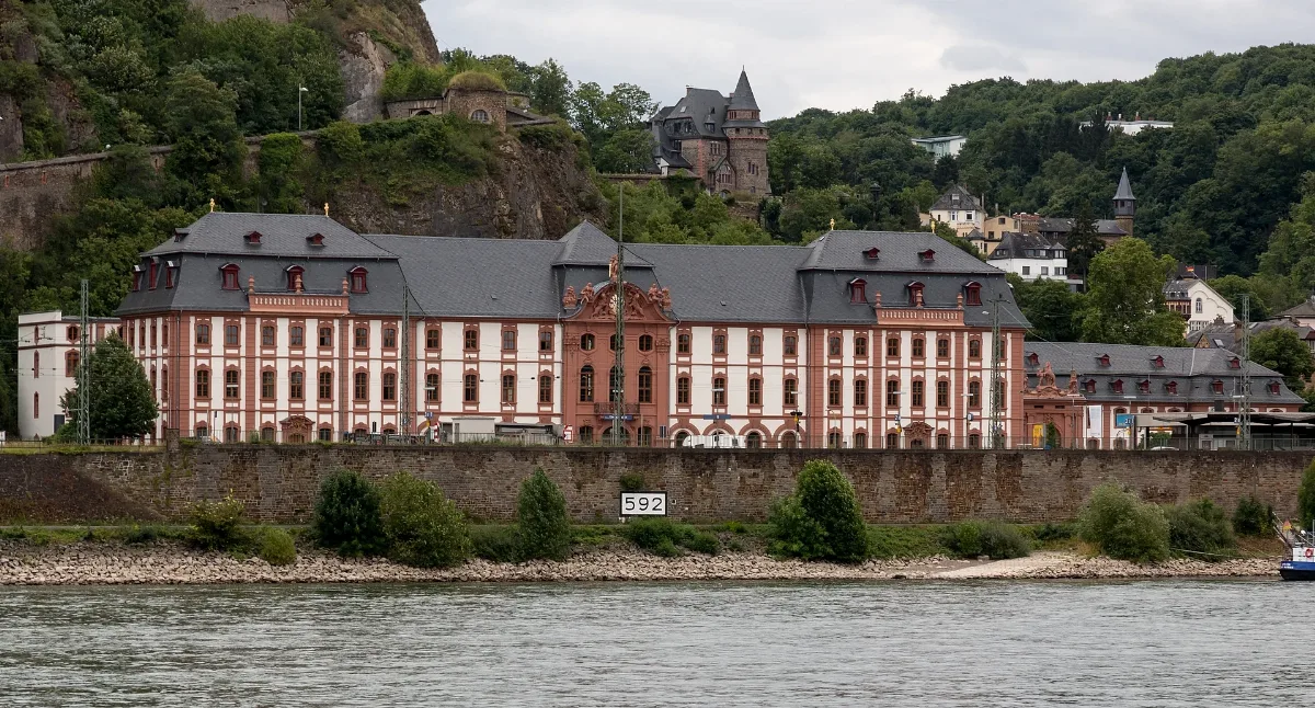 Koblenz, Bahnhof Ehrenbreitstein 2015 7630