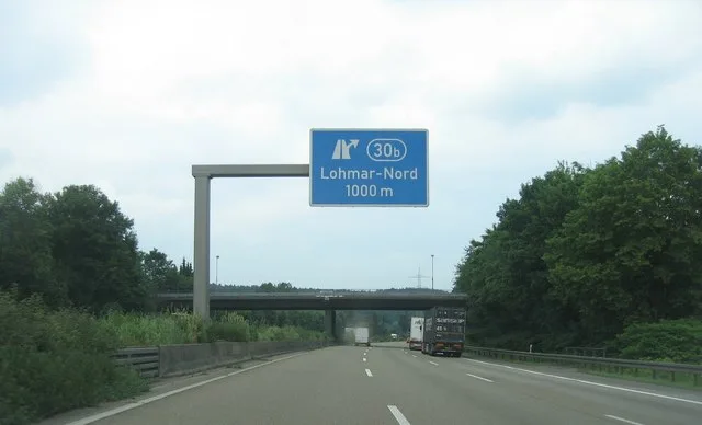 Kreuz 30B (A3) Lohmar Nord (1000 M) Geo.hlipp.de 6102