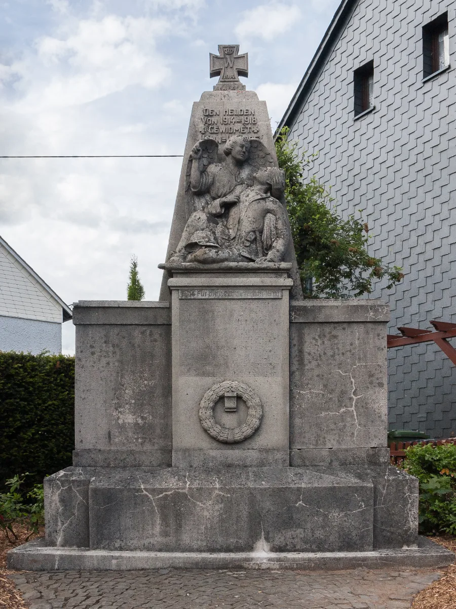 Kriegerdenkmal 1914 18 Höhn
