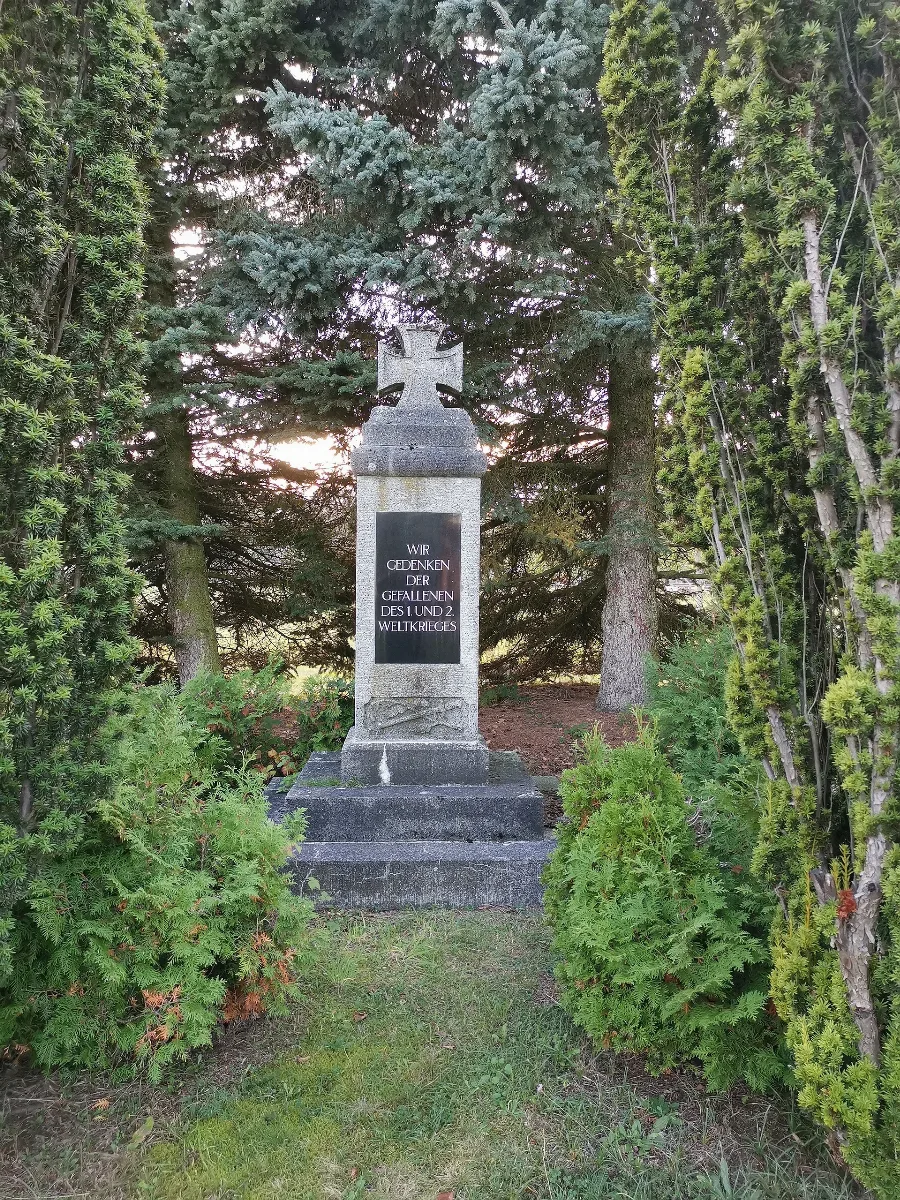 Kriegerdenkmal Mützdorf 2021 10 10 1