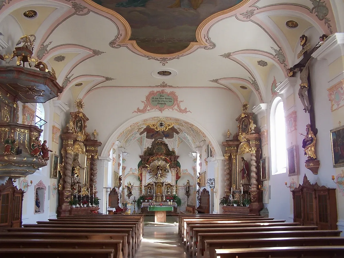 Langquaid Kirche Sankt Jakobus Innenraum