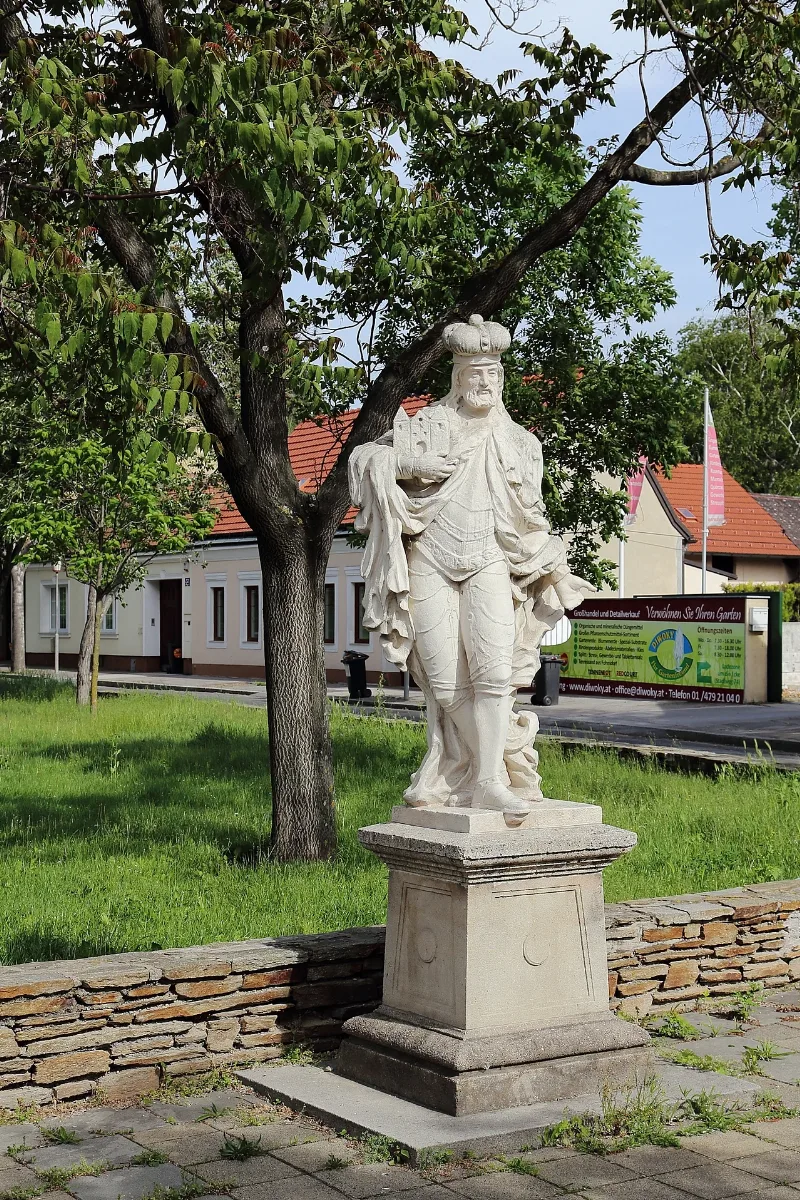Leopoldau Leopoldstatue