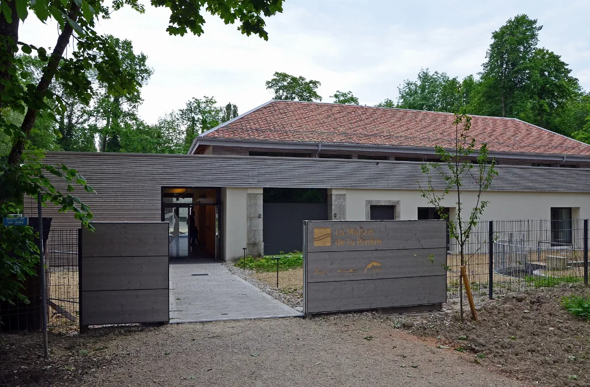 Maison De La Rivière Tolochenaz 1