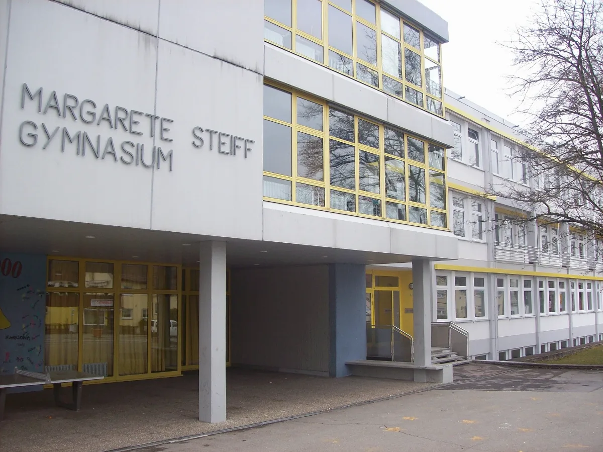 Margarete Steiff Gymnasium Giengen Entrance