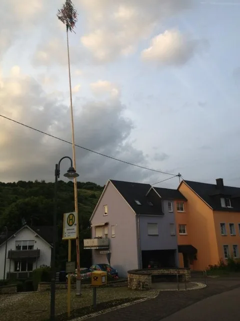 Mertesdorf, Am Dorfbrunnen Geo.hlipp.de 38122